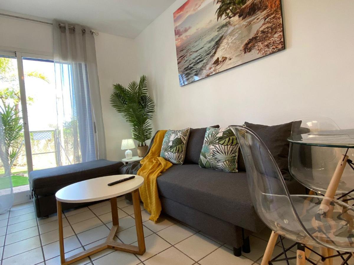 Apartment Palmas De Coco Playa Flamenca Bagian luar foto