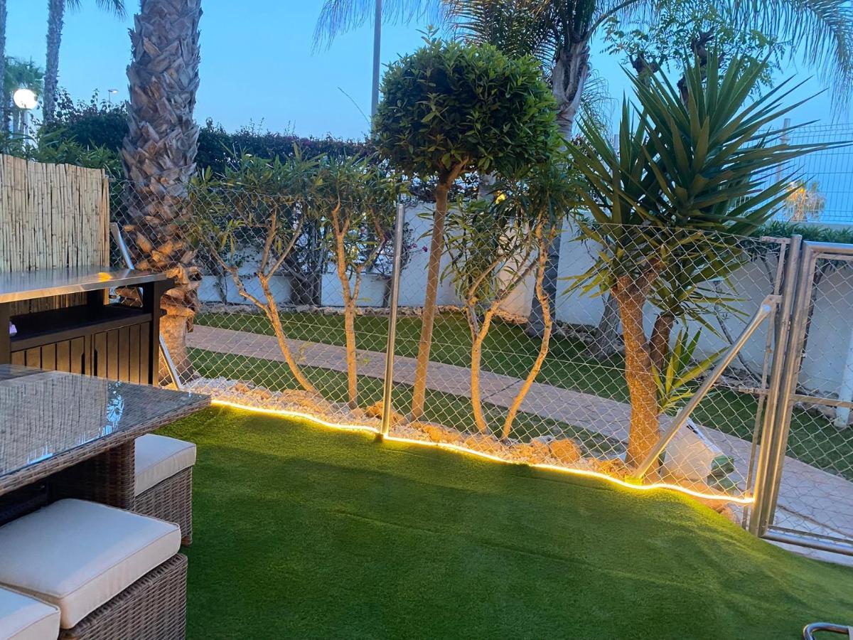 Apartment Palmas De Coco Playa Flamenca Bagian luar foto